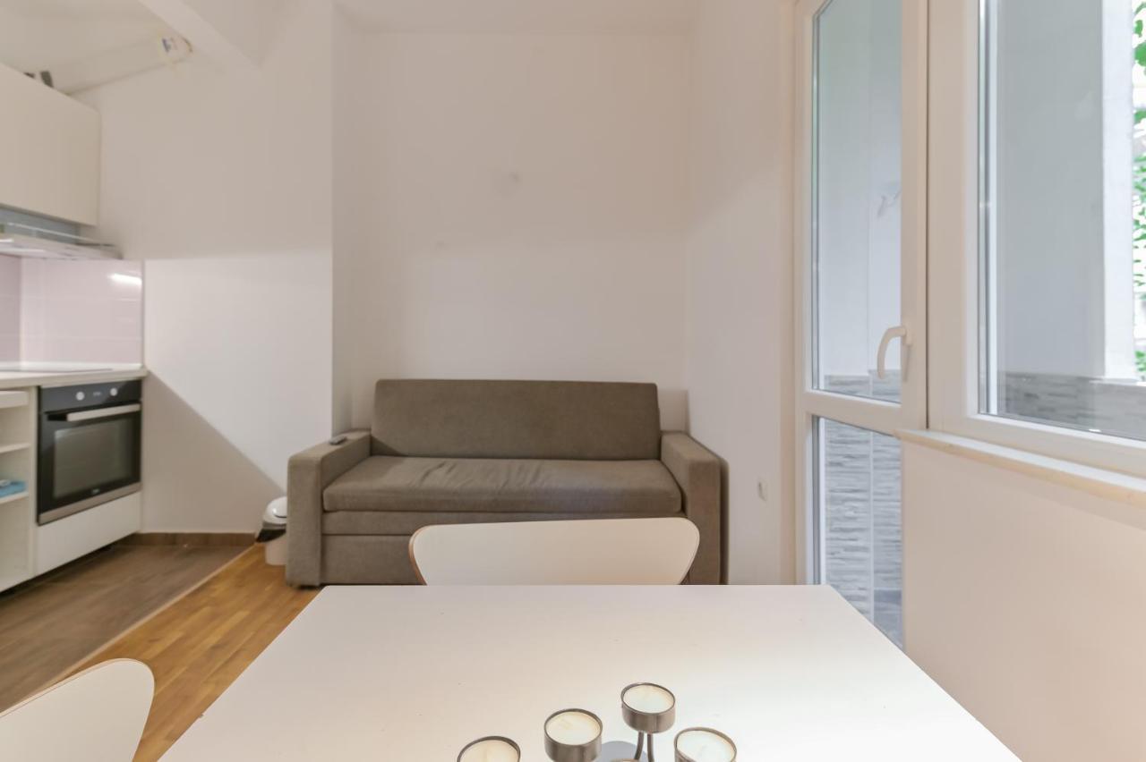 Bright Apartment In The Heart Of The City By Flat Mаnager Софія Екстер'єр фото